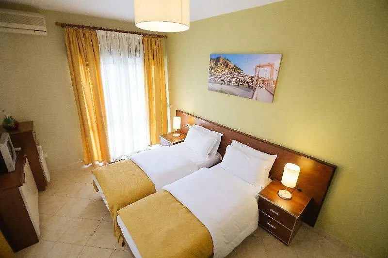 Akileda Hotel Kryemëdhej 3*,  알바니아