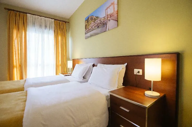 Akileda Hotel Kryemëdhej